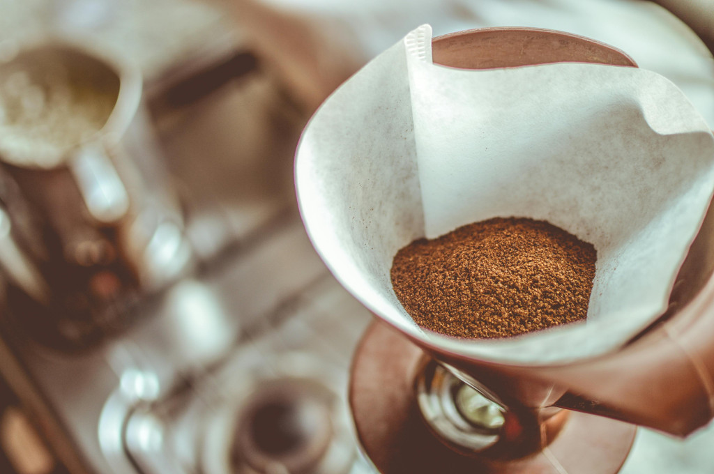 Café en grains ou moulu : comment choisir le bon format ?